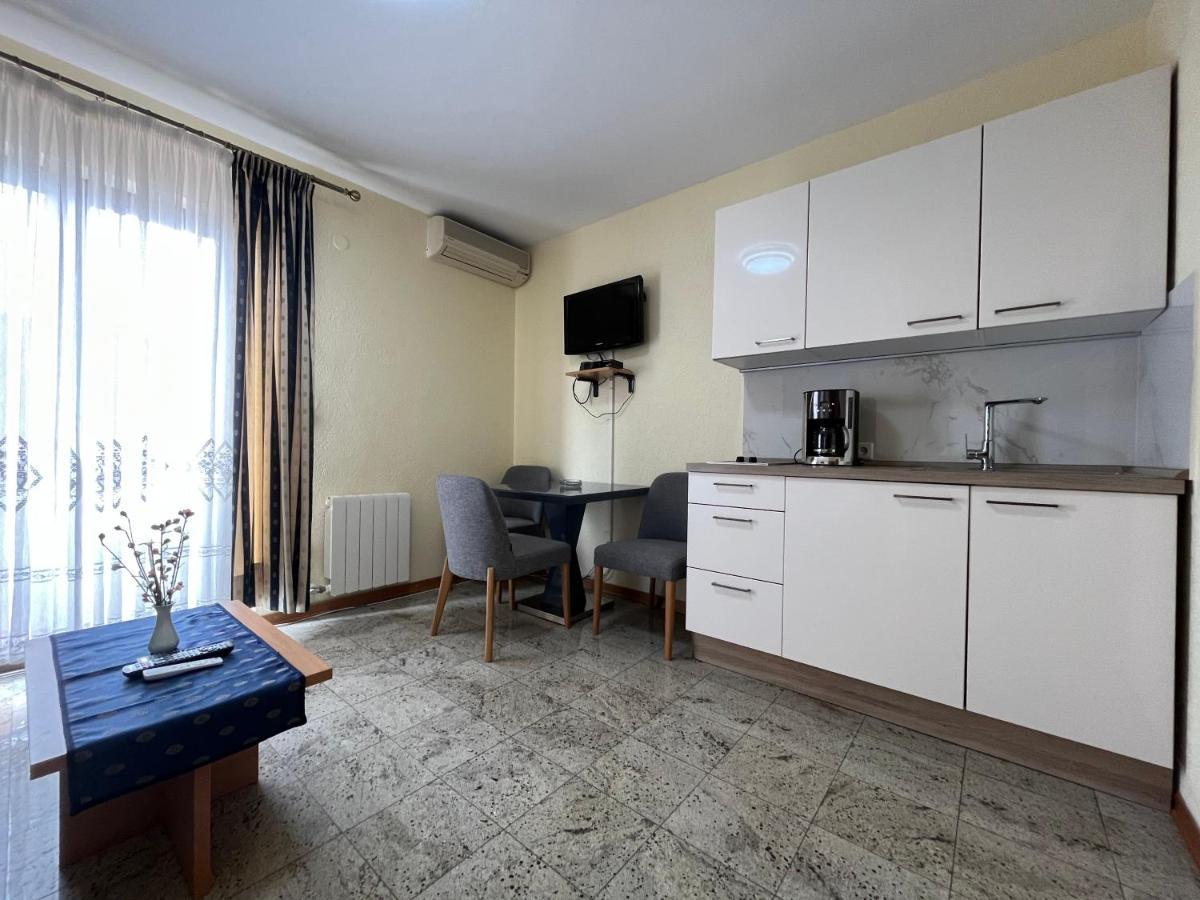 Holiday Apartments Sonne Rovinj Exterior photo