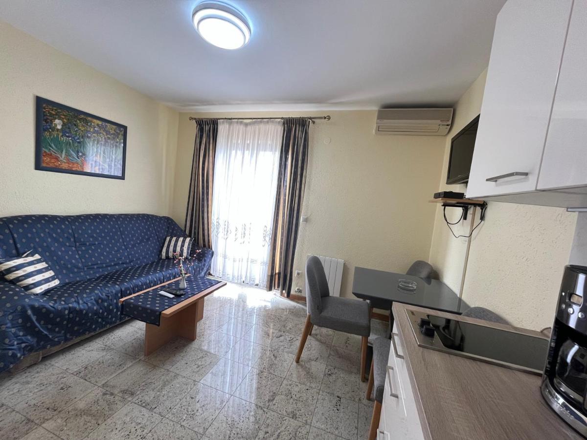 Holiday Apartments Sonne Rovinj Exterior photo